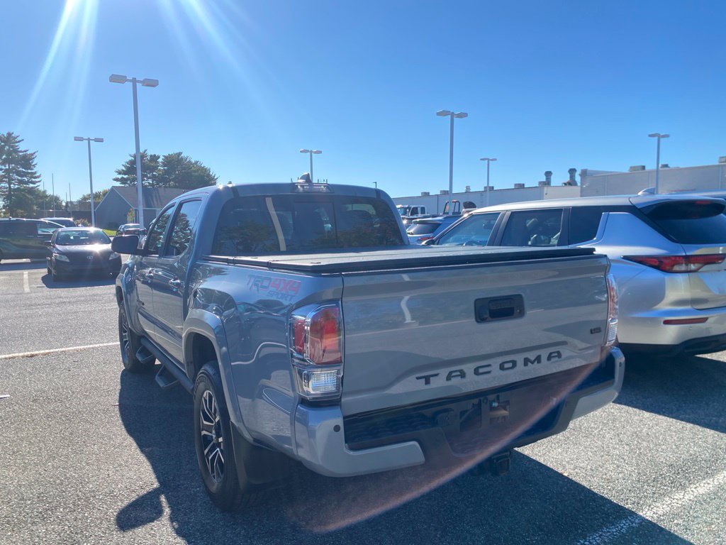 Used 2021 Toyota Tacoma TRD Sport w/ TRD Premium Sport Package AWD/4WD image 10