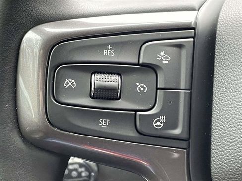 Used 2023 Chevrolet Silverado 1500 ZR2 w/ Technology Package image 18