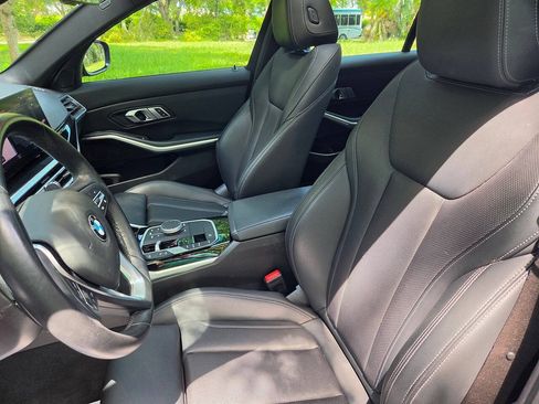 Used 2023 BMW 330i Sedan w/ Premium Package RWD image 16