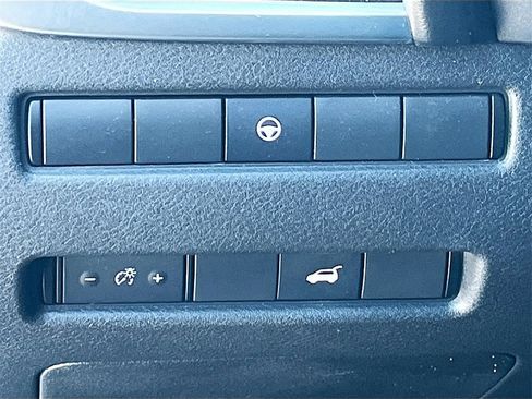 Used 2021 Nissan Rogue SL image 10