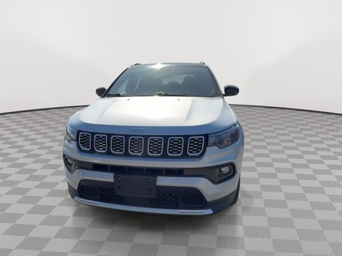 Used 2024 Jeep Compass Limited AWD/4WD image 3