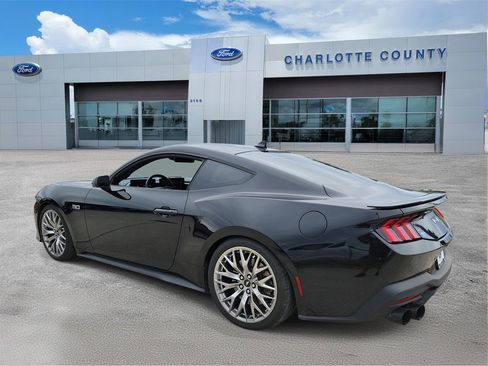 Used 2024 Ford Mustang GT image 3