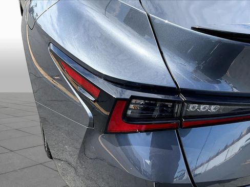 Used 2022 Lexus IS 350 F Sport w/ Accessory Package RWD image 29