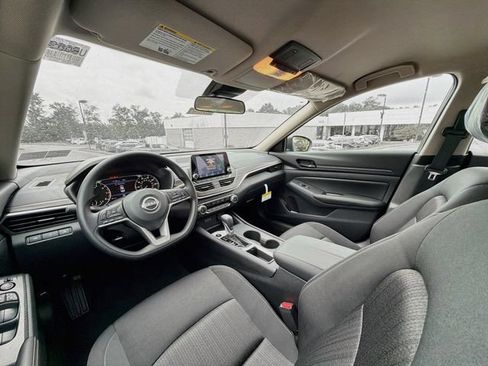 New 2026 Nissan Altima 2.5 SV FWD image 10