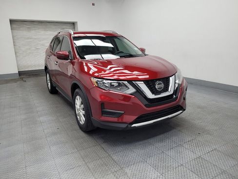 Used 2019 Nissan Rogue SV image 13