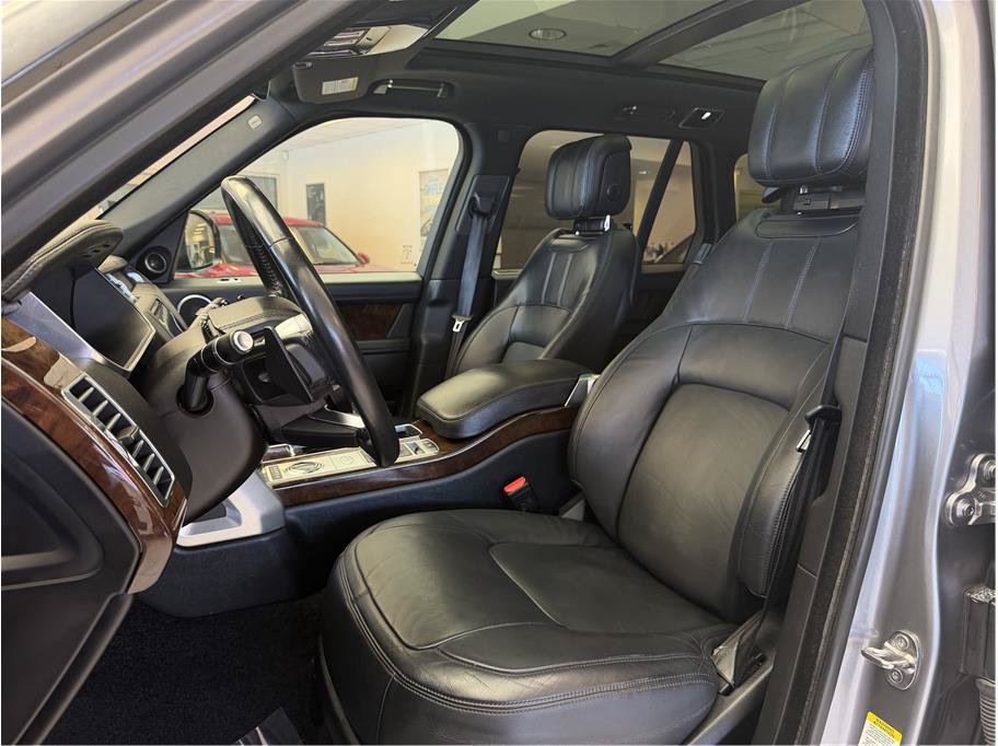 Used 2020 Land Rover Range Rover AWD/4WD image 26