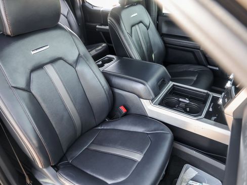 Used 2022 Ford F350 Platinum w/ FX4 Off-Road Package image 34