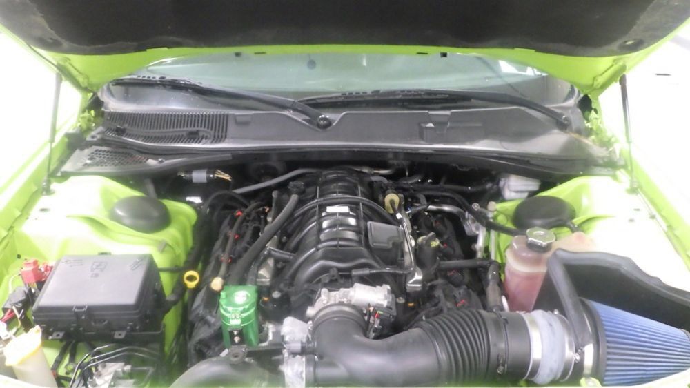 Used 2015 Dodge Challenger R/T Plus RWD image 10