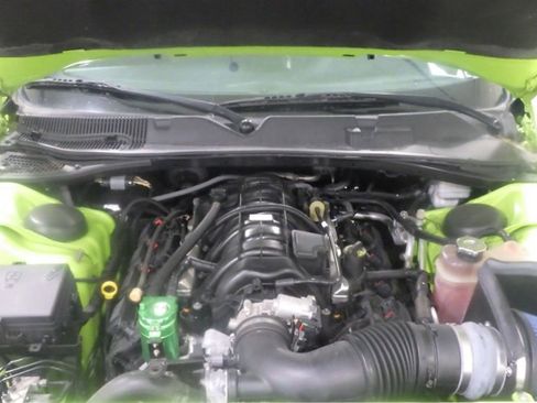 Used 2015 Dodge Challenger R/T Plus RWD image 10