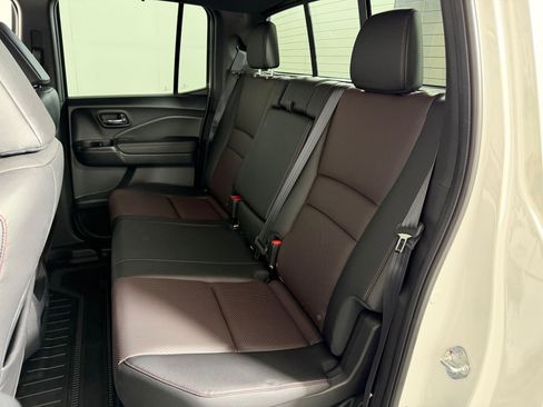 Certified 2022 Honda Ridgeline Black Edition image 19