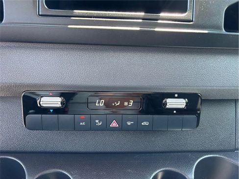 Used 2021 Mercedes-Benz Sprinter 4500 image 23