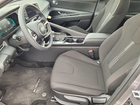 New 2026 Hyundai Elantra Blue image 11
