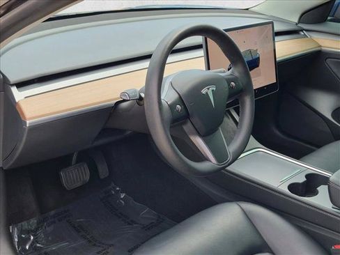 Used 2023 Tesla Model 3 Standard Range RWD image 10