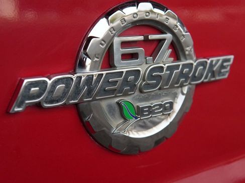 Used 2011 Ford F250 XLT w/ XLT Interior Pkg image 9