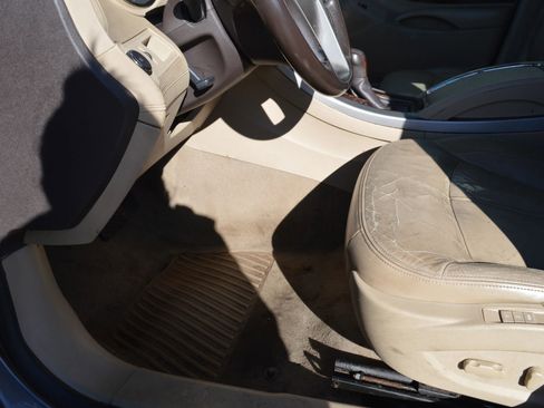 Used 2010 Buick LaCrosse CXL image 13