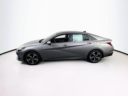 Used 2023 Hyundai Elantra Limited FWD image 8