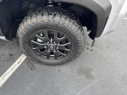 New 2026 Toyota 4Runner SR5 image 10