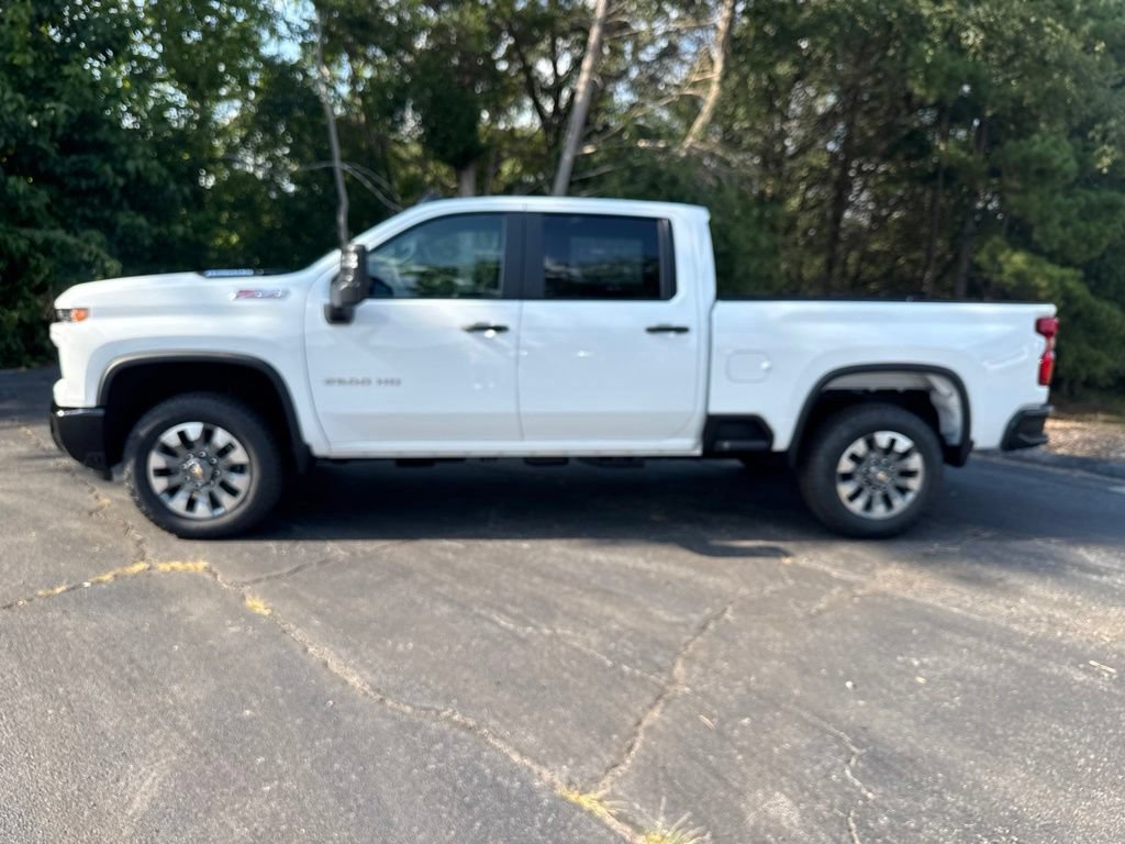 New 2026 Chevrolet Silverado 2500 Custom w/ Custom Value Package AWD/4WD image 4