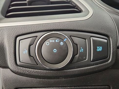 Used 2022 Ford Edge SEL image 22