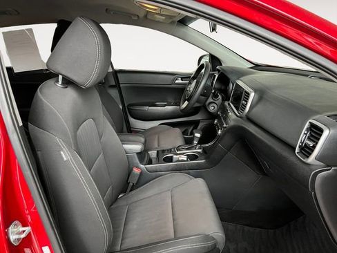 Used 2020 Kia Sportage LX image 12