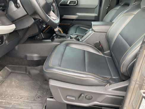 Used 2023 Ford Bronco Badlands image 20