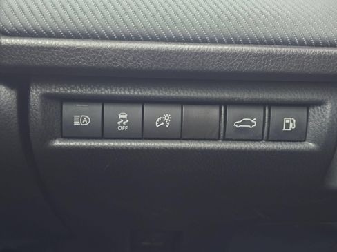 Used 2025 Toyota Camry SE FWD image 33