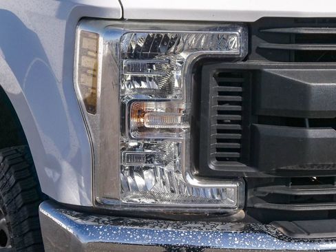 Used 2018 Ford F350 XL AWD/4WD image 4