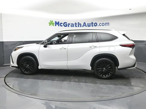 Used 2023 Toyota Highlander XSE AWD/4WD image 24