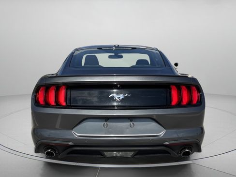Used 2018 Ford Mustang Coupe w/ Equipment Group 101A image 4