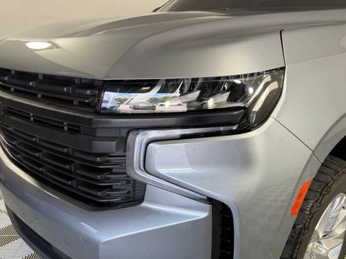 Used 2023 Chevrolet Suburban Premier RWD image 10