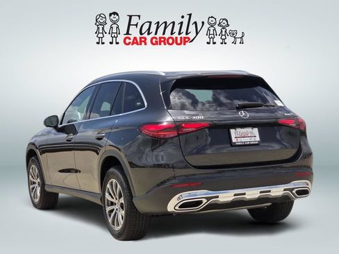 Used 2026 Mercedes-Benz GLC 300 4MATIC image 3
