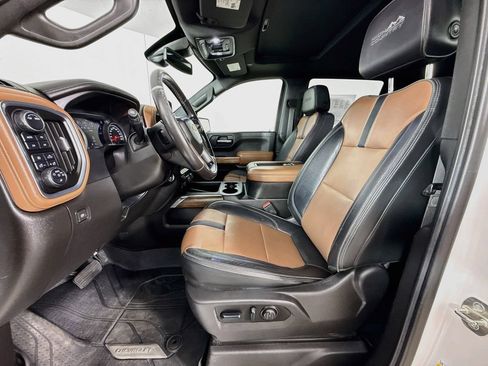 Used 2022 Chevrolet Silverado 1500 High Country w/ LPO, Dark Essentials Package AWD/4WD image 24