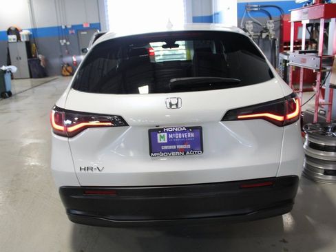 Used 2023 Honda HR-V LX image 35