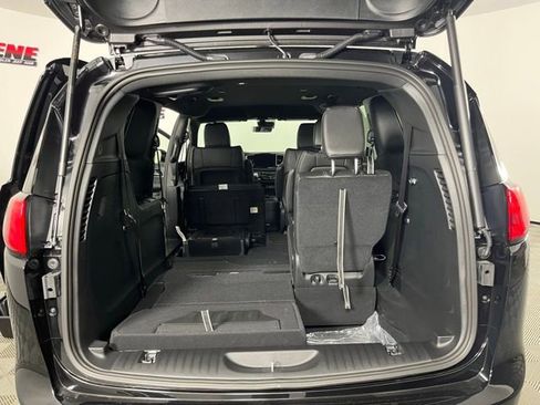 New 2026 Chrysler Voyager LX image 26