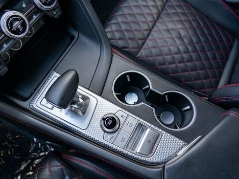 Used 2022 Genesis G70 3.3T RWD image 25