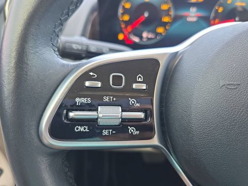 Certified 2022 Mercedes-Benz GLB 250 image 21