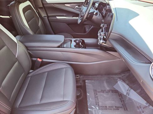 Used 2024 Chevrolet Blazer EV LT AWD/4WD image 18