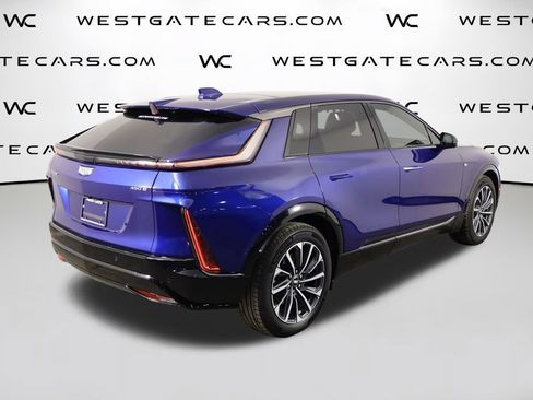 Used 2024 Cadillac Lyriq Sport RWD image 48