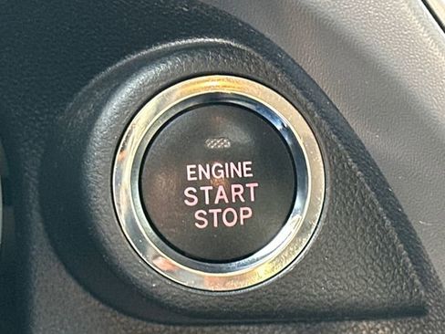 Used 2024 Subaru Crosstrek 2.0i Premium image 33