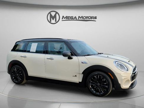 Used 2017 MINI Cooper Clubman S image 10