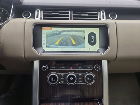 Used 2017 Land Rover Range Rover Supercharged image 16