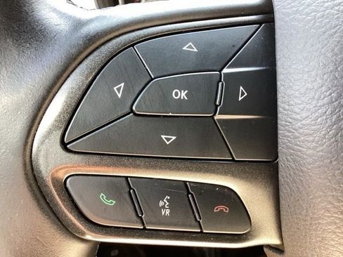 Used 2022 Dodge Charger SXT image 13