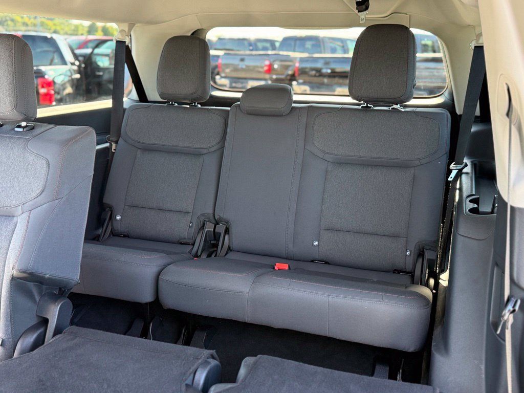 Used 2025 Ford Expedition Max Active AWD/4WD image 20