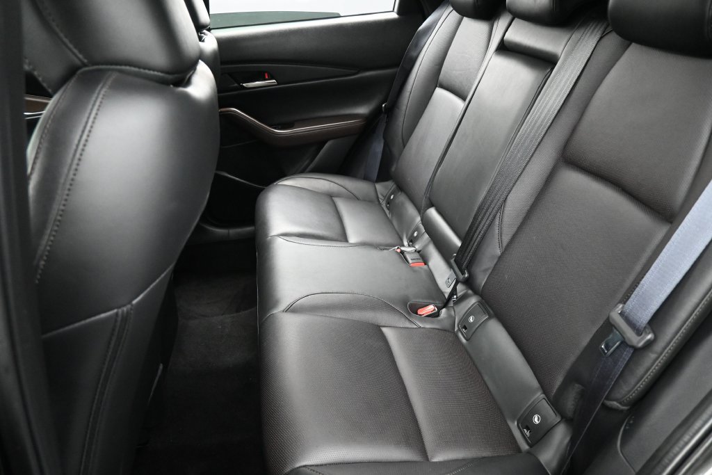Used 2023 MAZDA CX-30 AWD 2.5 S w/ Premium Package image 17