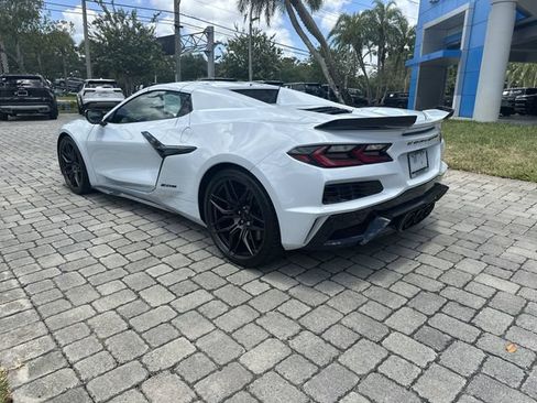 Used 2023 Chevrolet Corvette Z06 RWD image 31