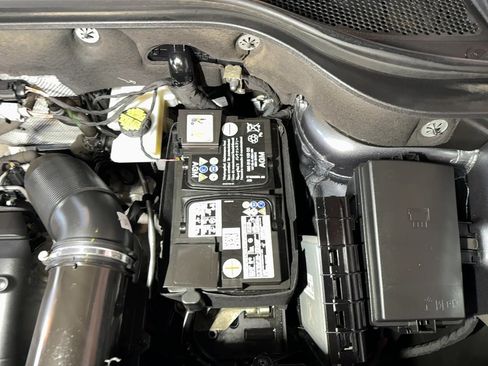 Used 2018 Volkswagen Atlas S image 96