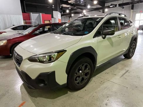 Used 2021 Subaru Crosstrek 2.5i Sport w/ Moonroof Package AWD/4WD image 2