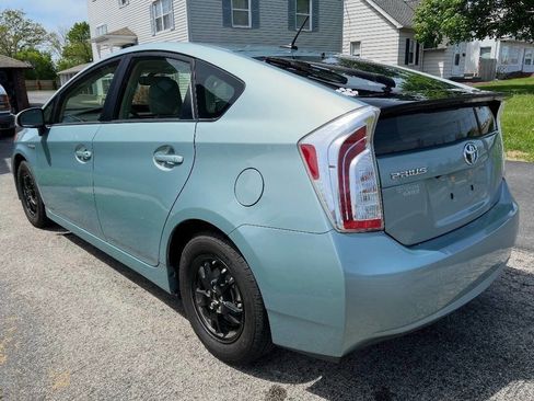 Used 2015 Toyota Prius Four FWD image 7
