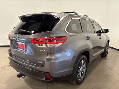 Used 2017 Toyota Highlander XLE