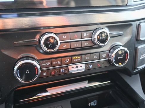 New 2025 Ford F350 Lariat w/ Lariat Ultimate Package image 32